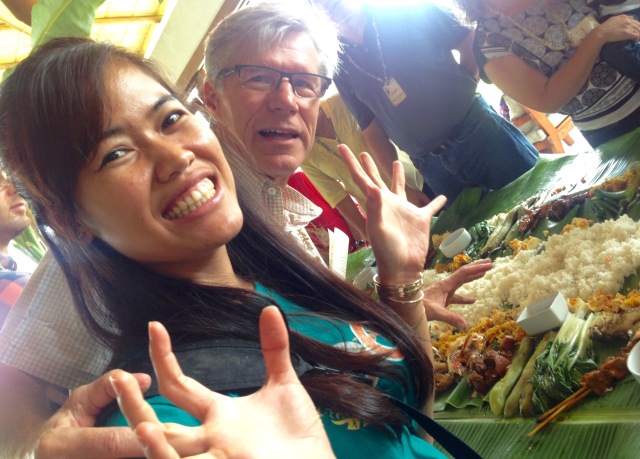Eating with just the hands is a Philippine special tradition